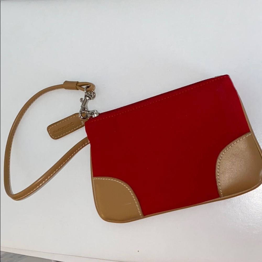 Liz Claiborne Wristlet